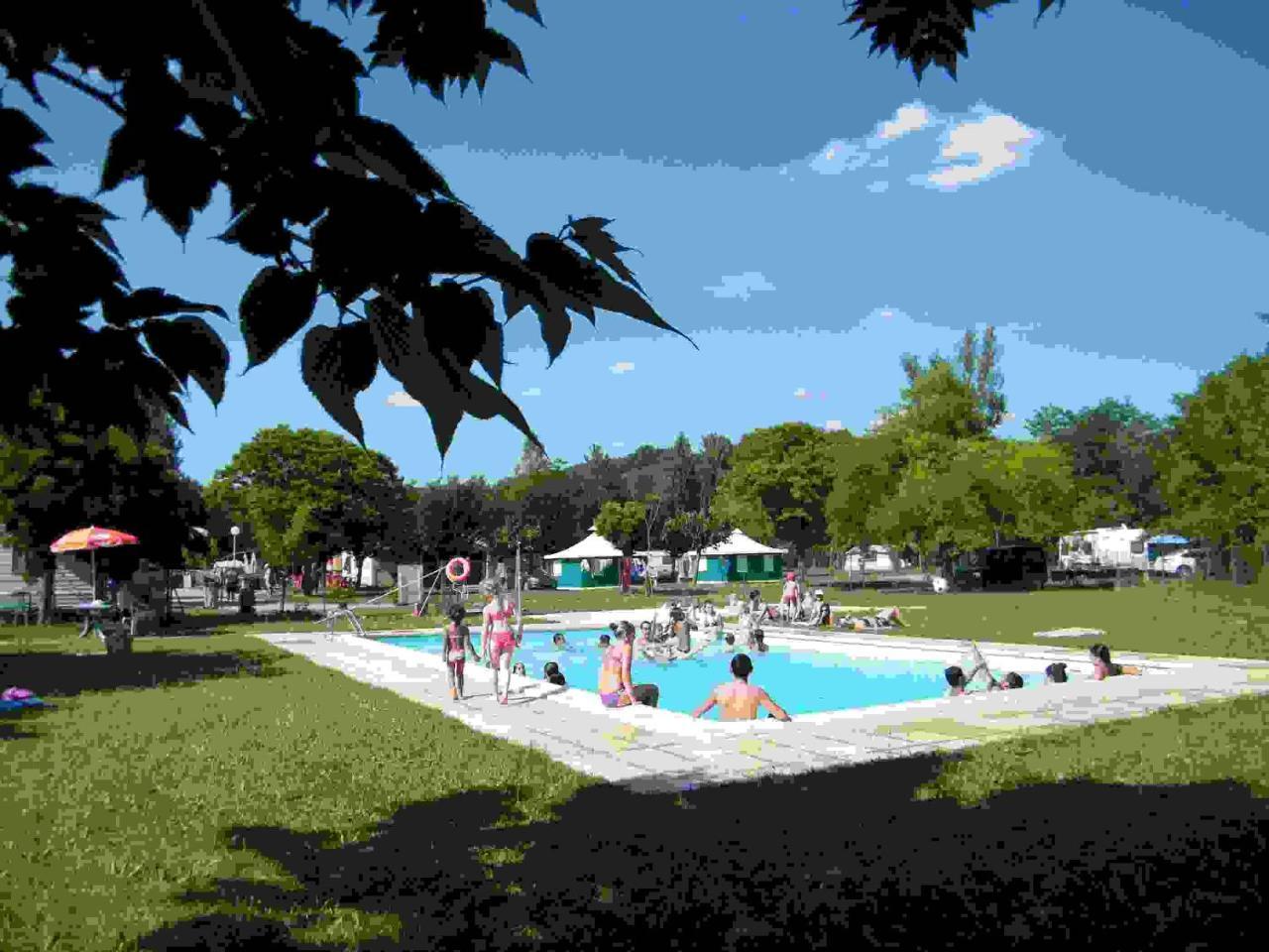 Les Eychecadous Hotel Artigat Luaran gambar